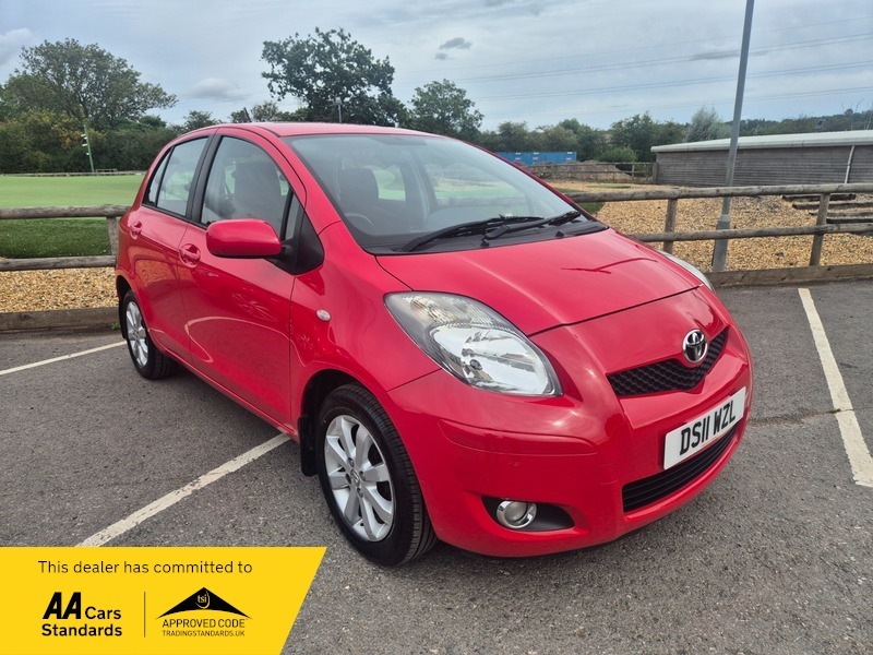 Toyota Yaris 1.33 Dual Vvt-i T Red