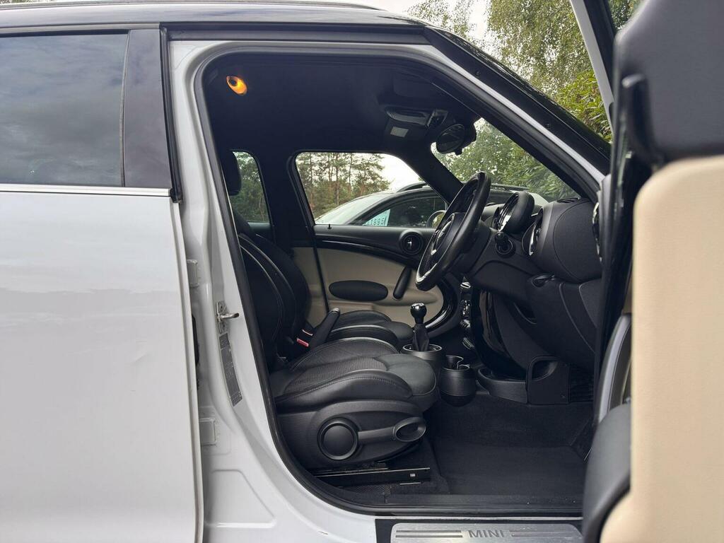 Mini Countryman 2.0 Cooper Sd All4 141 Bhp Red #24