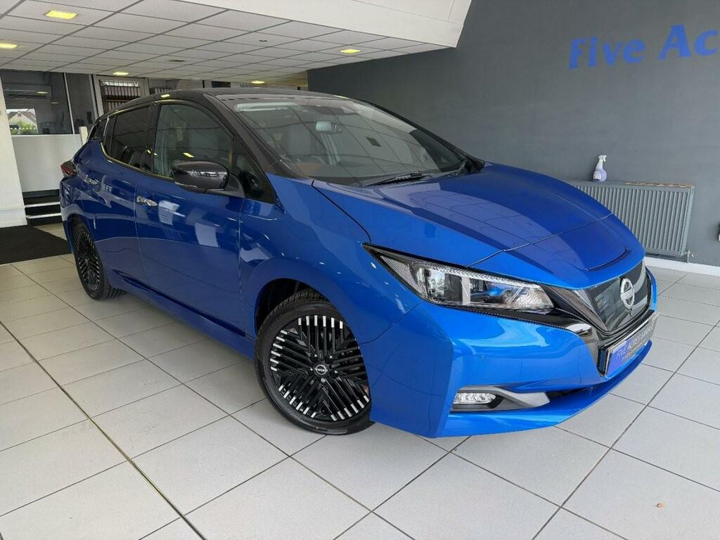 Nissan Leaf Hatchback Blue