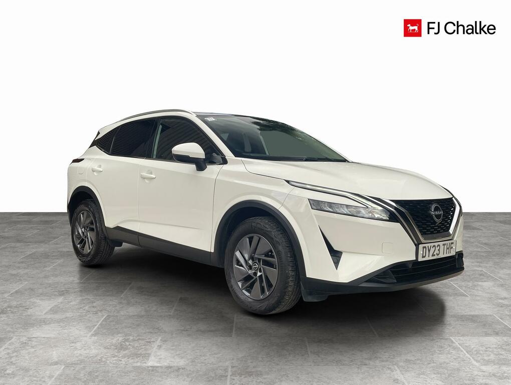 Nissan Qashqai 1.3 Dig-t Mhev Acenta Premium Euro 6 Ss White