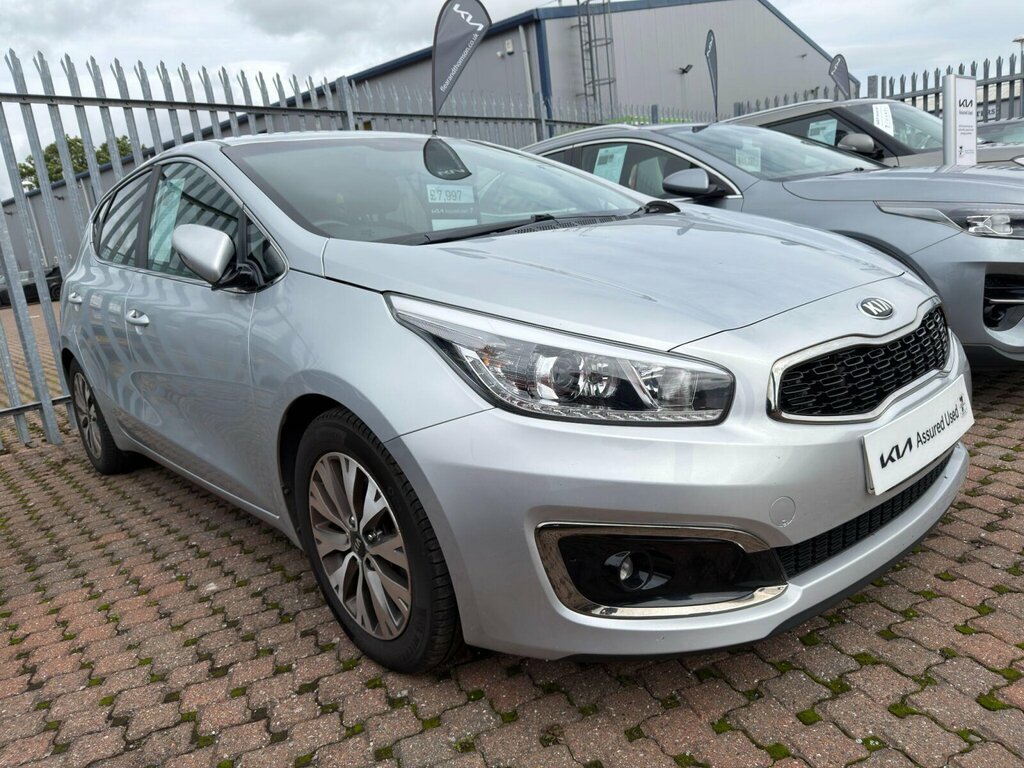 Kia Ceed 1.6 Crdi 3 Euro 6 Ss Silver