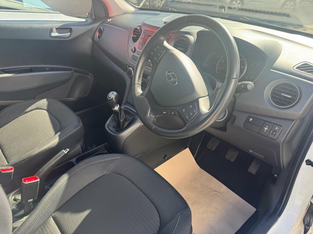 Hyundai I10 1.2 Premium Euro 6 White #6