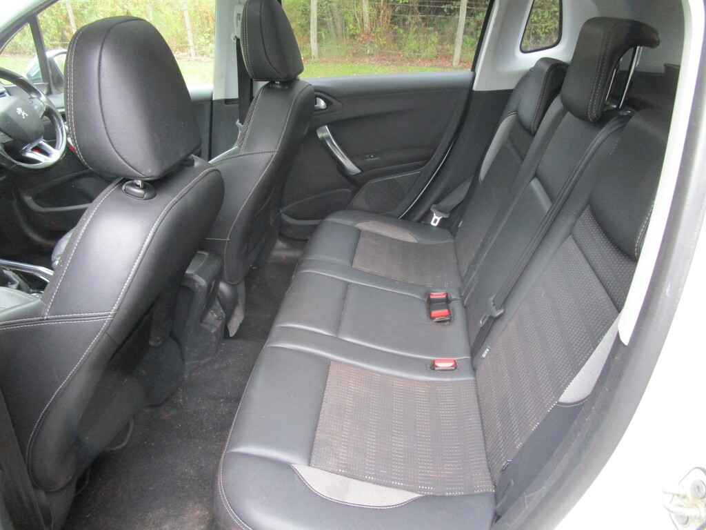 Peugeot 2008 E-hdi Active Blue #14