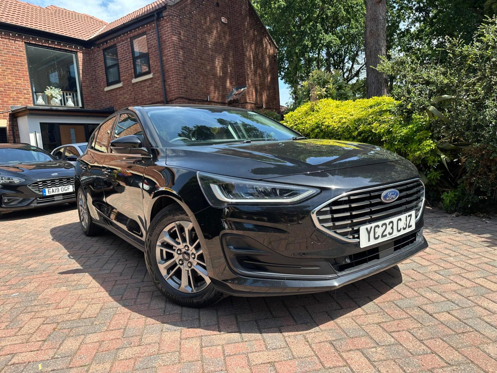 Ford Focus 1.0T Ecoboost Mhev Titanium Euro 6 Ss Black