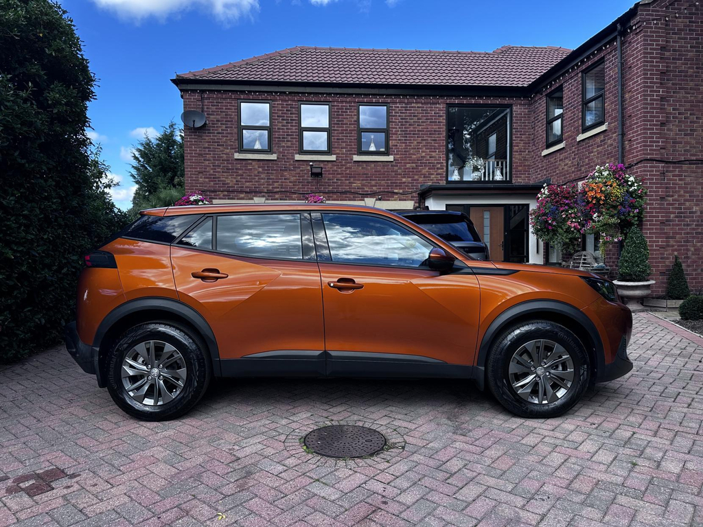 Peugeot 2008 1.5 Bluehdi Active Premium Suv E #4