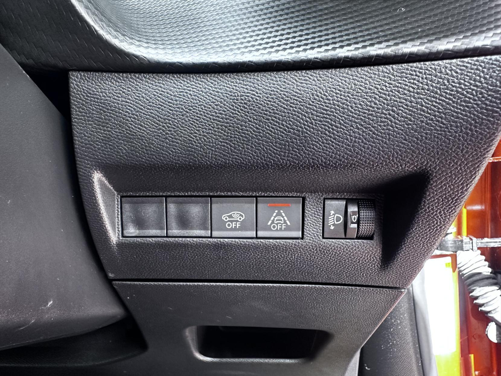 Peugeot 2008 Gt Premium White #15