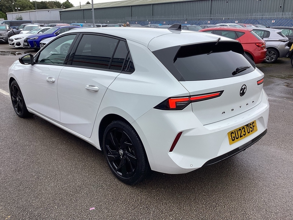 Vauxhall Astra Turbo Gs GU23OSF White #2