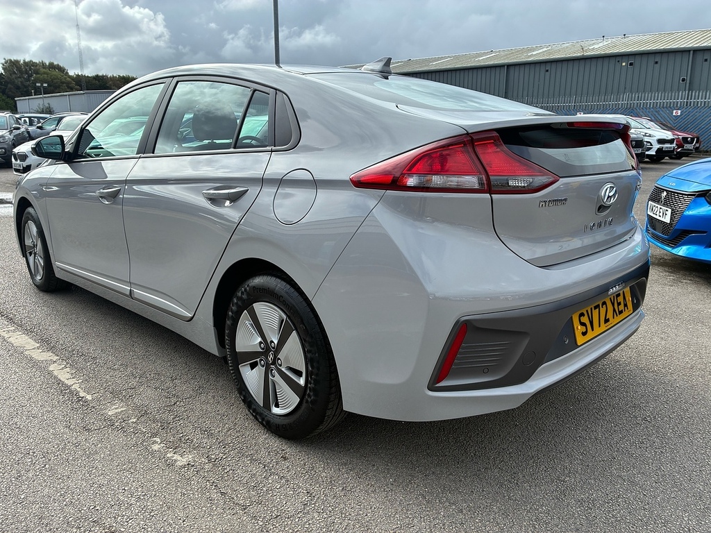 Hyundai Ioniq H-gdi Se Connect Grey #2