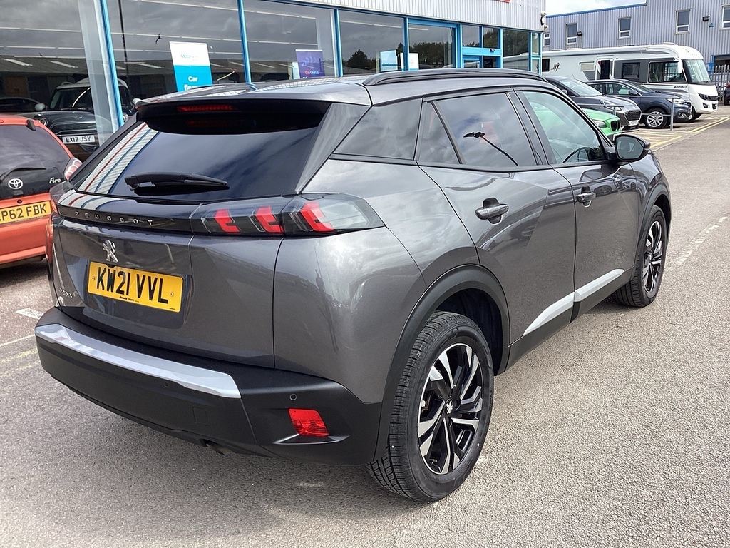 Peugeot 2008 Puretech Allure Premium Grey #4