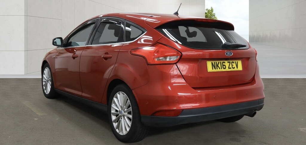 Ford Focus 1.5 T Ecoboost Titanium X Red #3