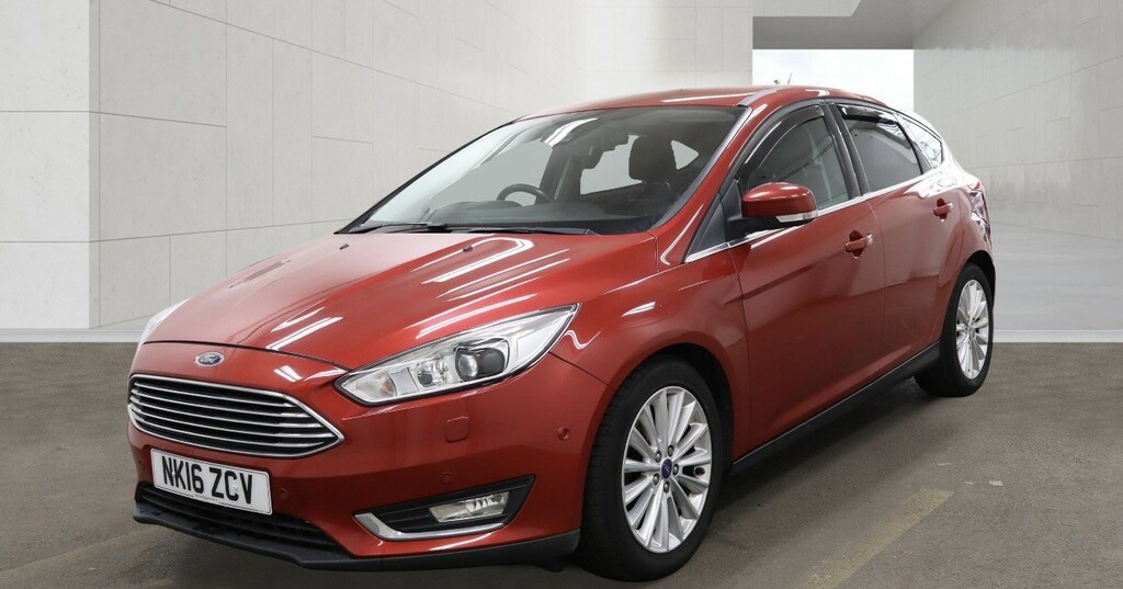 Ford Focus 1.5 T Ecoboost Titanium X Red