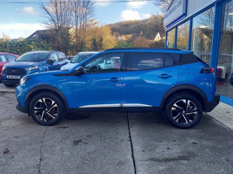Peugeot 2008 1.2 Puretech 130 Allure Premium Blue #4
