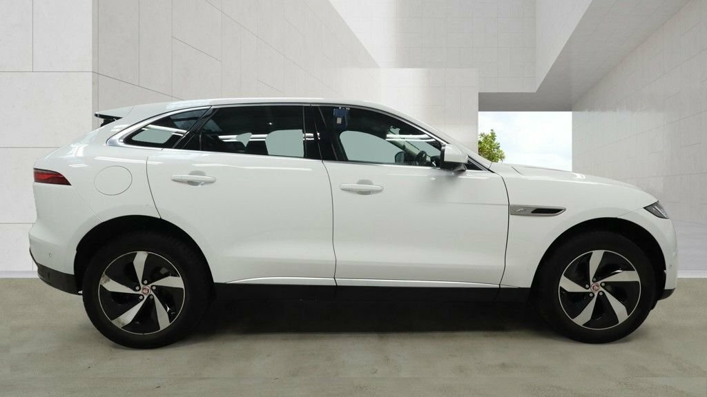 Jaguar F-Pace 2L S White #5