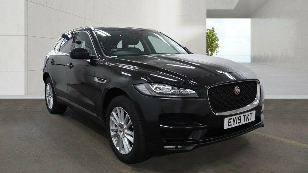 Jaguar F-Pace 2L Portfolio Black