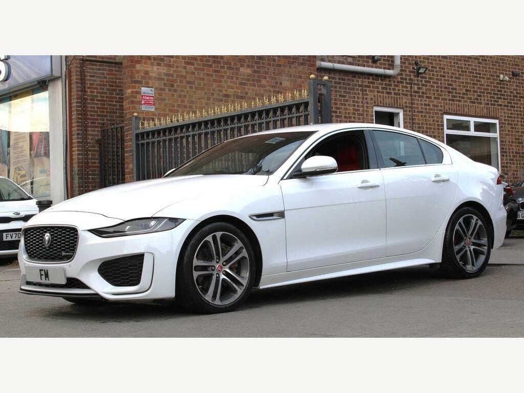 Jaguar XE 2.0 D200 R-dynamic S White #26