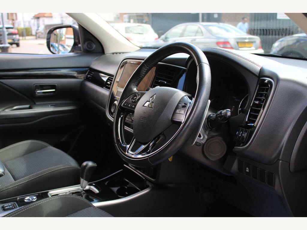 Mitsubishi Outlander 2.0 Mivec Juro Cvt 4Wd Euro 6 S S Silver #4