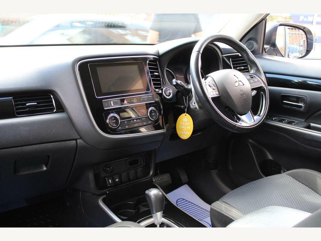 Mitsubishi Outlander 2.0 Mivec Juro Cvt 4Wd Euro 6 S S Silver #2