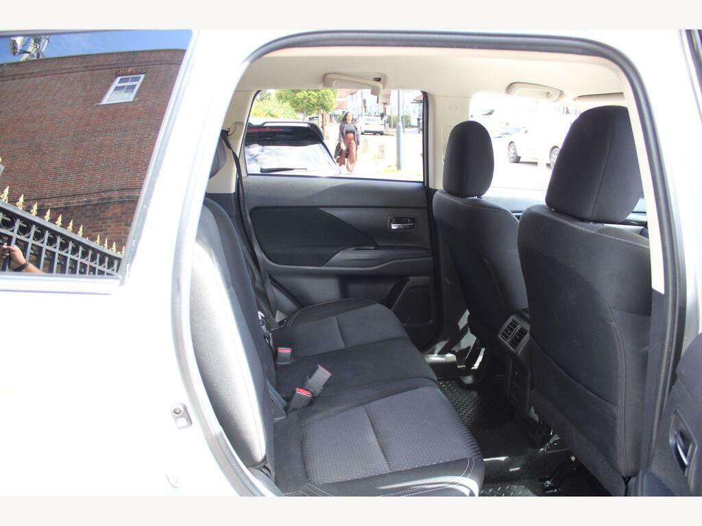 Mitsubishi Outlander 2.4 Phev Dynamic 222 Bhp Brown #10