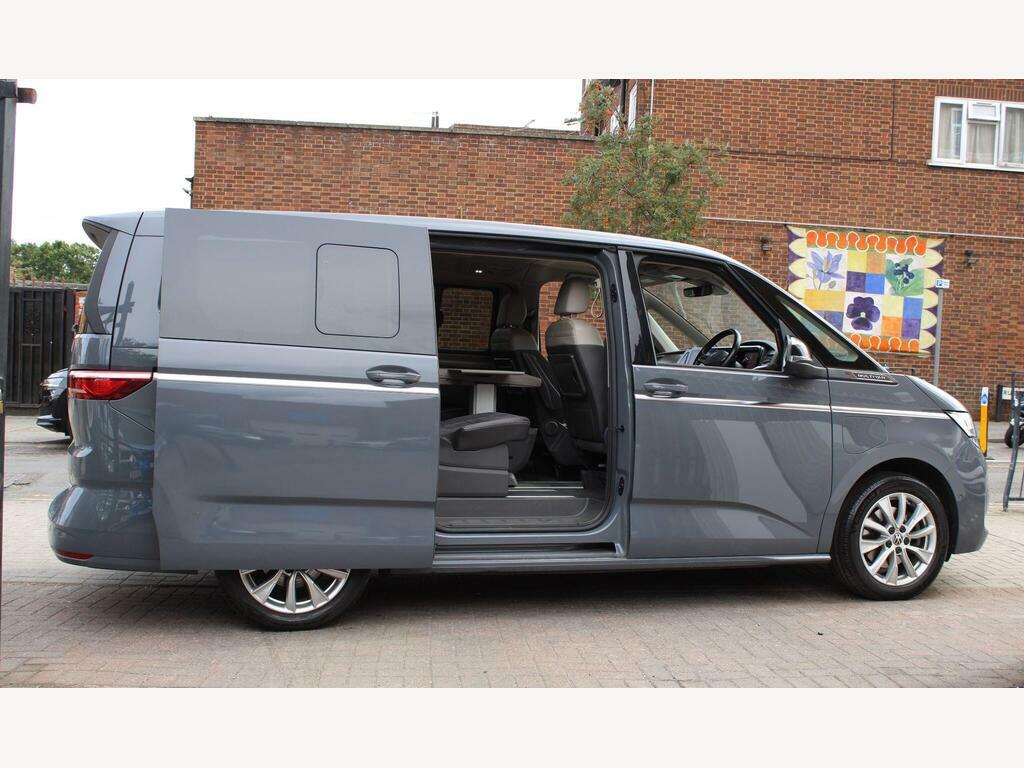 Volkswagen Multivan Life 1.4 Tsi Ehybrid 218Ps Dsg 7 Seat Blue #8
