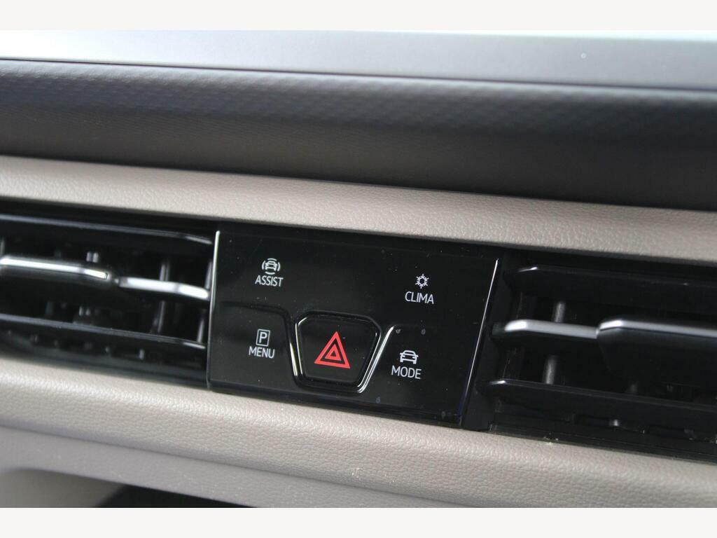 Volkswagen Multivan Life 1.4 Tsi Ehybrid 218Ps Dsg 7 Seat Blue #29