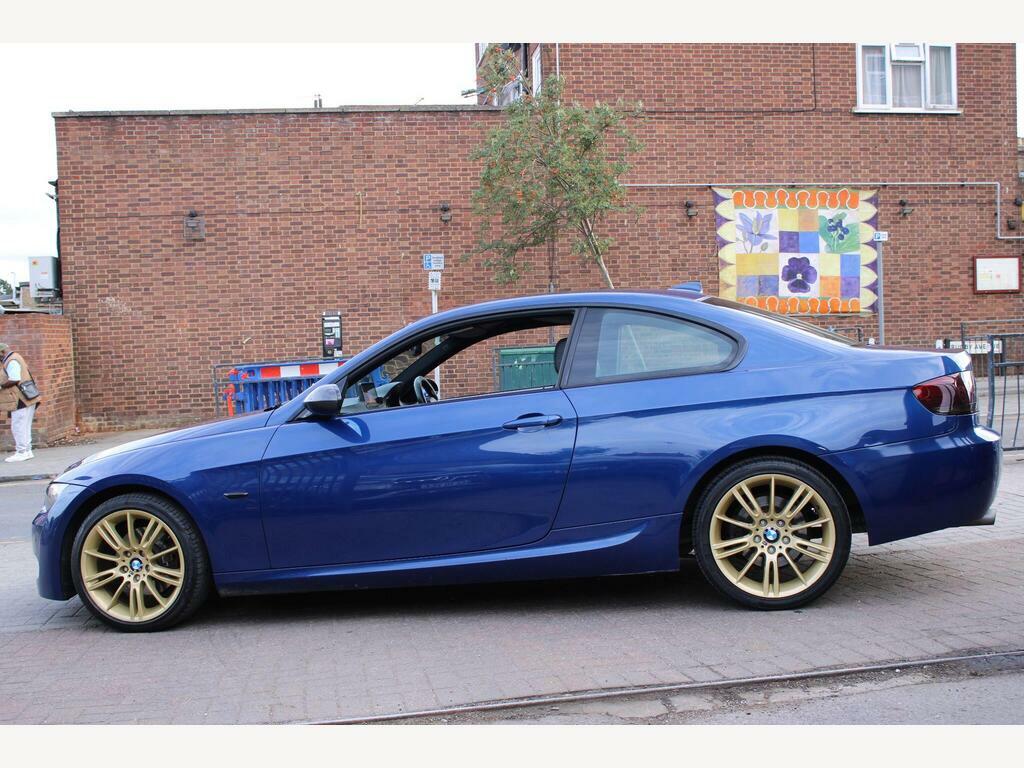 BMW 3 Series 330 Se Blue #5