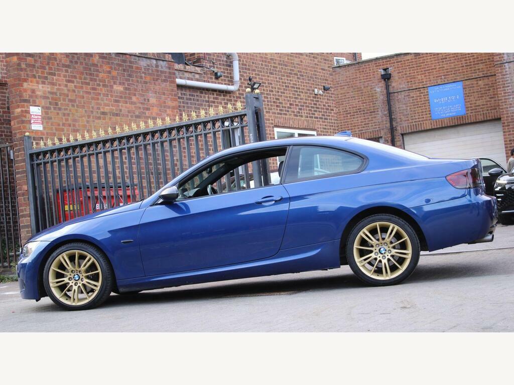BMW 3 Series 330 Se Blue #7