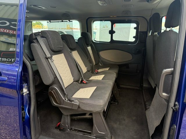 Ford Tourneo Custom Minibus Black #4