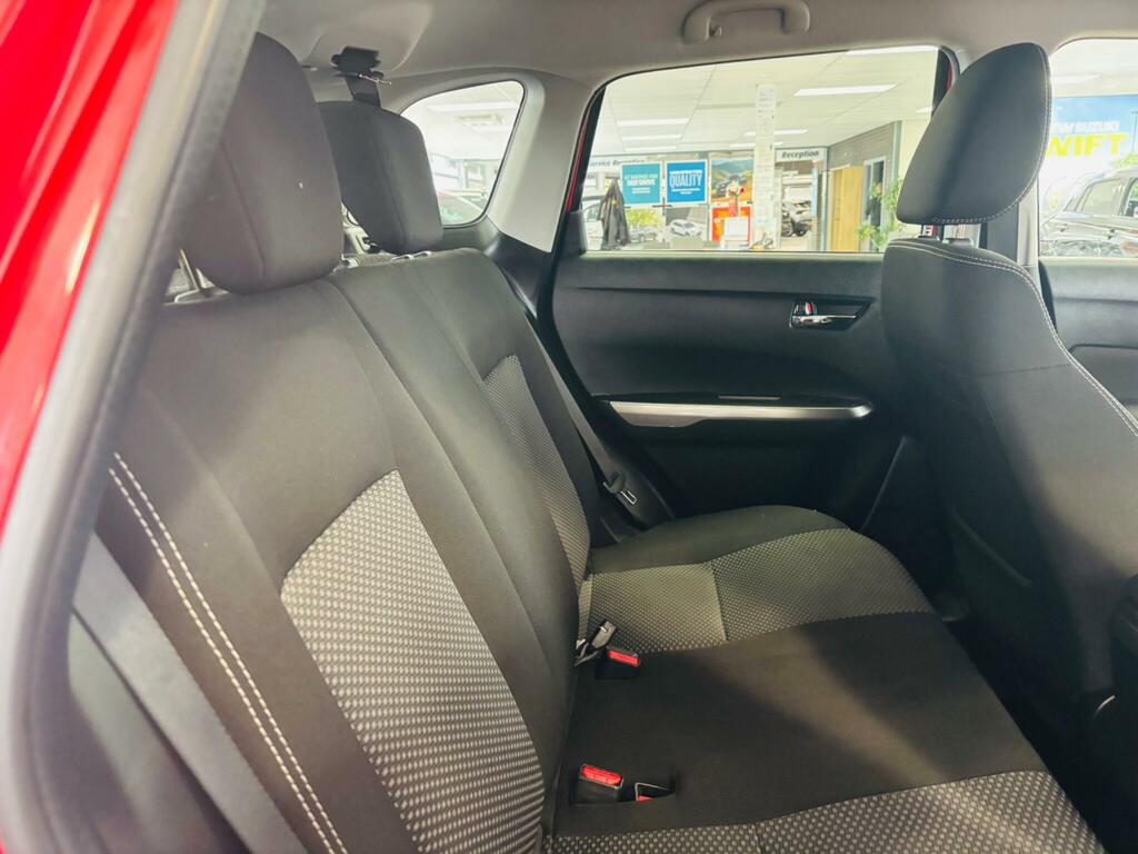 Suzuki Vitara  Silver #24