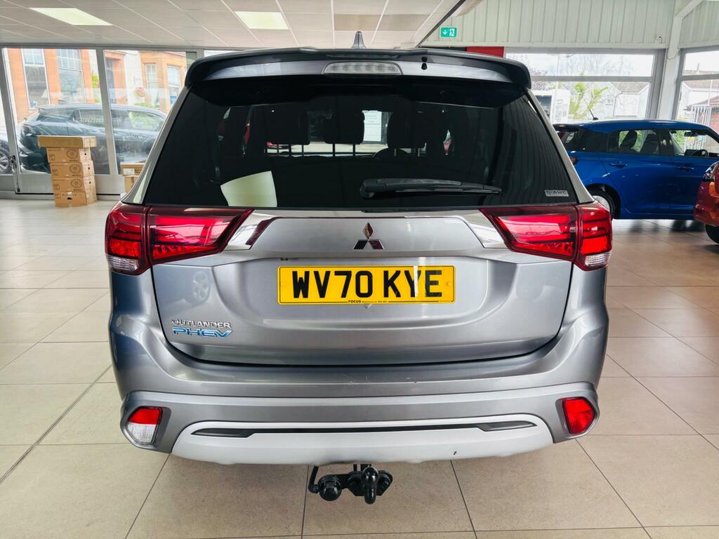 Mitsubishi Outlander 2.4H Twinmotor 13.8Kwh Dynamic Cvt 4Wd Euro 6 Ss Grey #5
