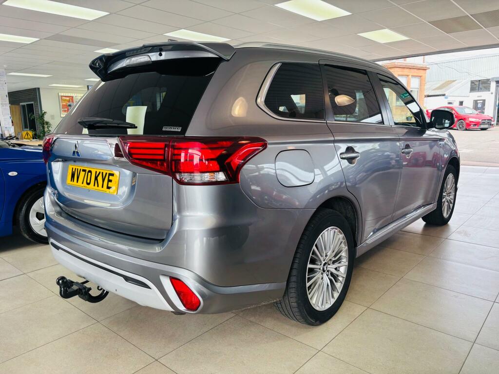 Mitsubishi Outlander 2.4H Twinmotor 13.8Kwh Dynamic Cvt 4Wd Euro 6 Ss Grey #4