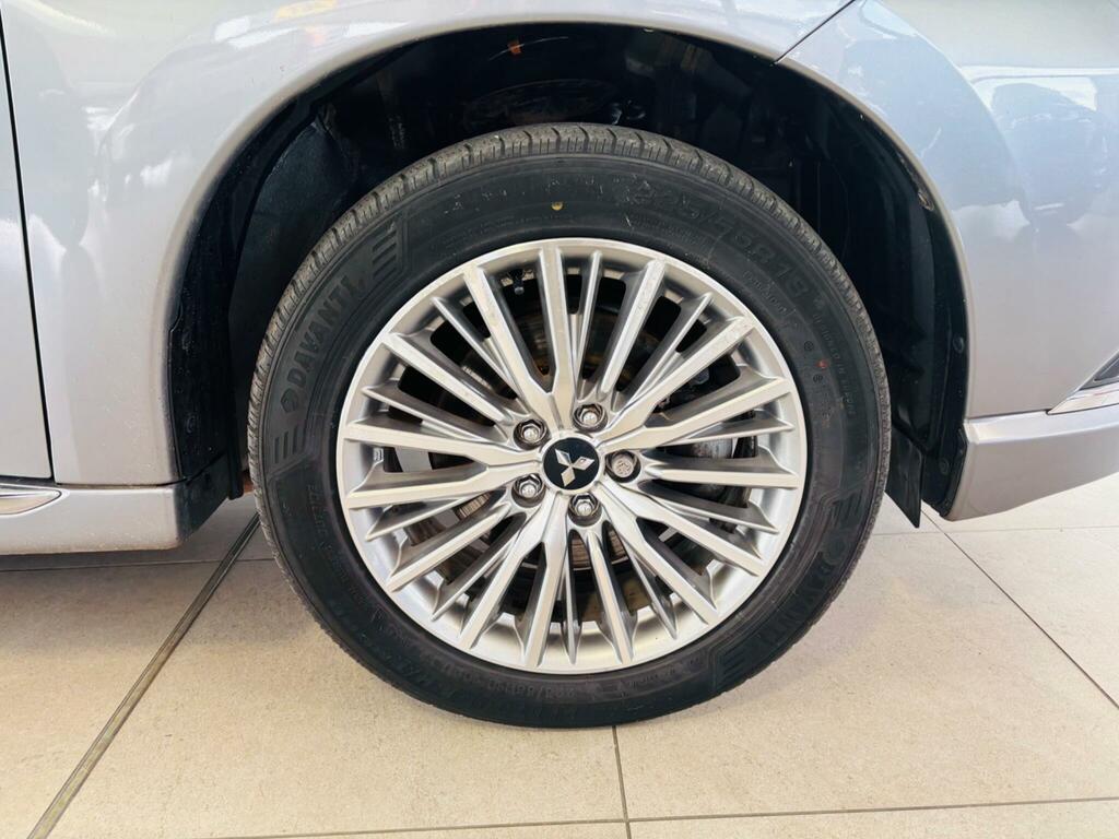 Mitsubishi Outlander Design Grey #12
