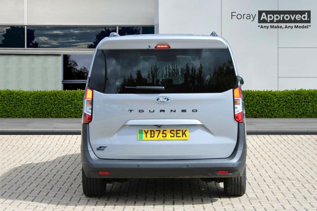 Ford Tourneo Courier 100Kw Titanium 43Kwh Silver #5