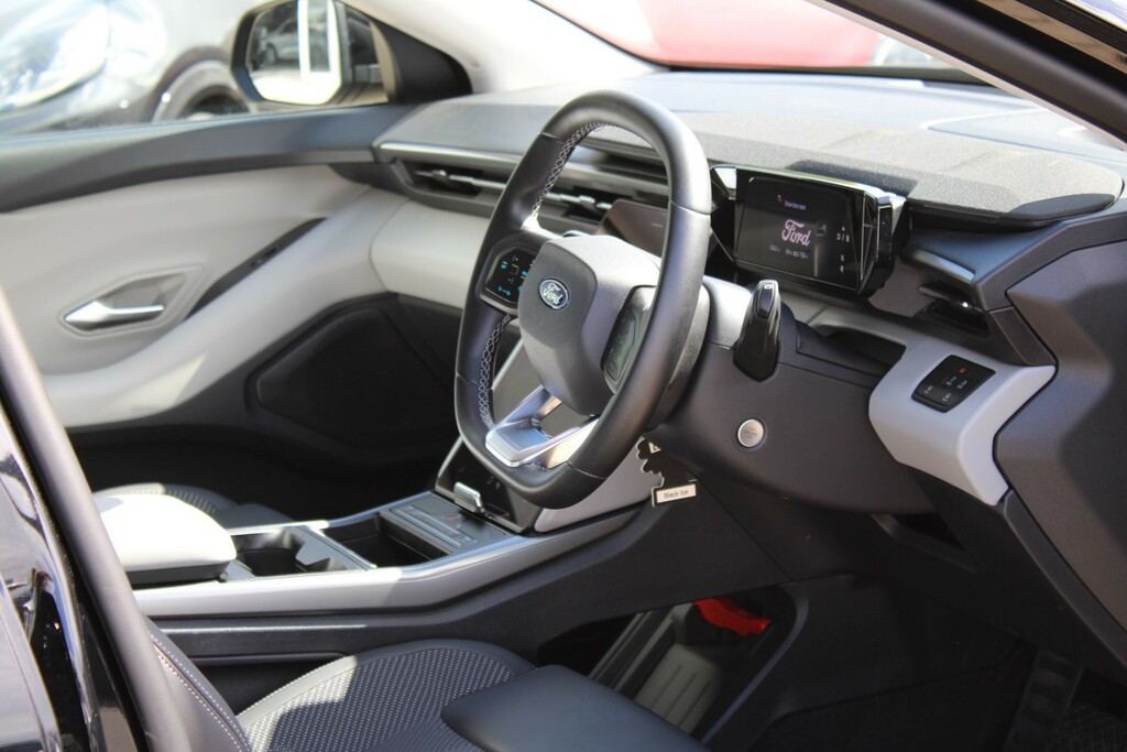 Ford Explorer 210Kw Select 77Kwh Black #6
