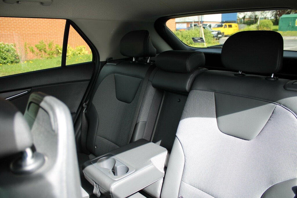 Kia Niro Niro 4 Phev White #17
