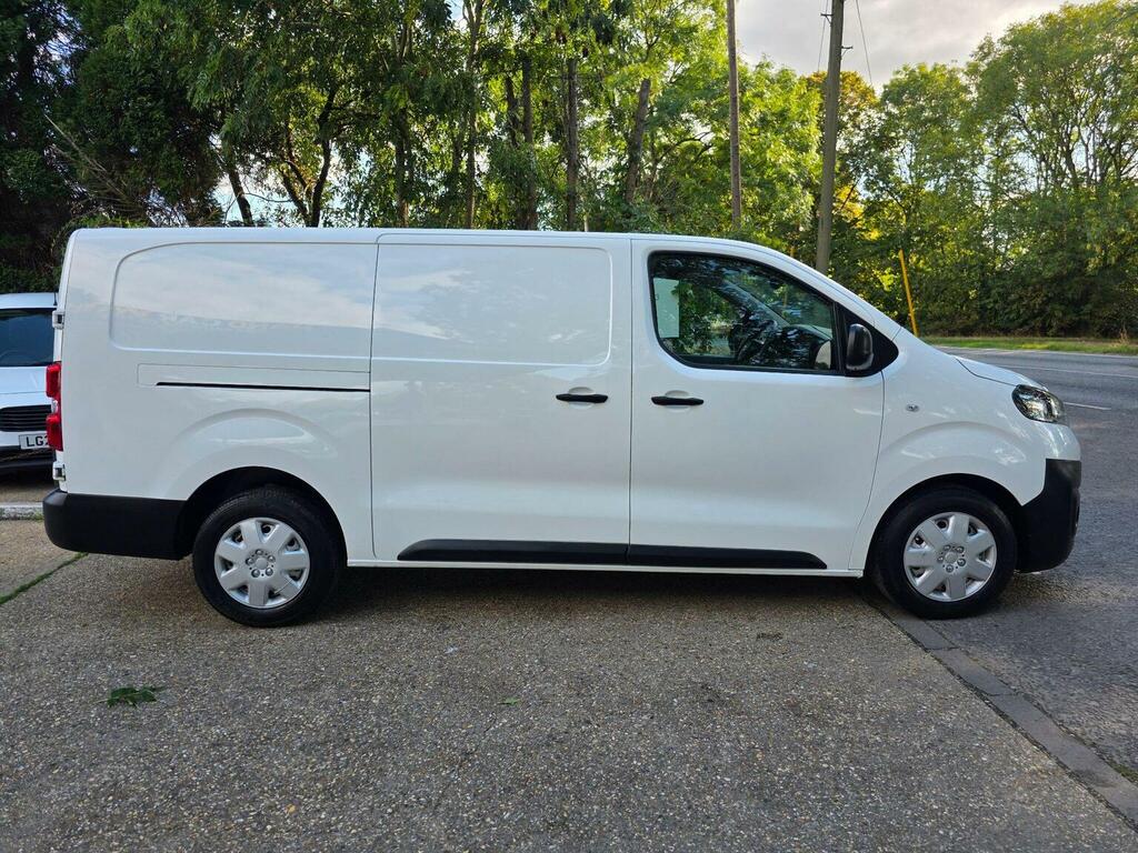Vauxhall Vivaro 1.5 Turbo D 2900 Dynamic L2 H1 Euro 6 Ss 6Dr White #2