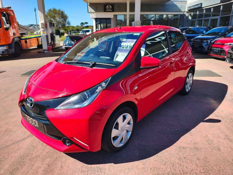 Toyota Aygo 1.0 X-play Red