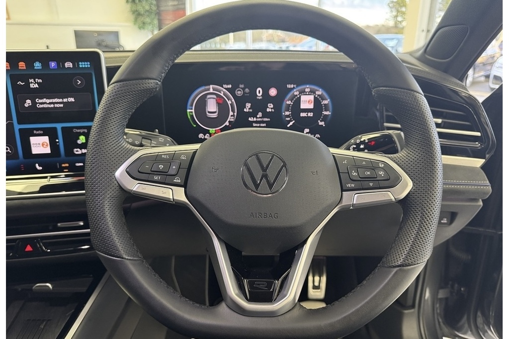 Volkswagen Passat Black Edition Grey #14