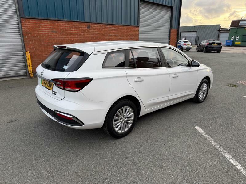 MG MG5 52.5kwh-excite-auto-5dr White #2