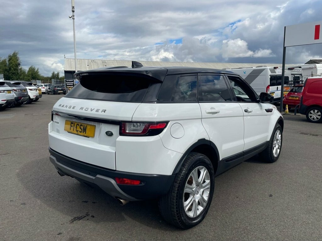 Land Rover Range Rover Evoque 2L Se Tech CU18UXO White #5