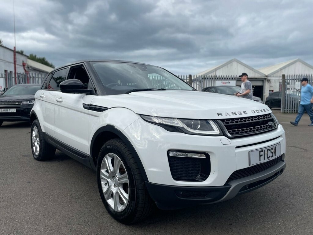 Land Rover Range Rover Evoque 2L Se Tech CU18UXO White #2