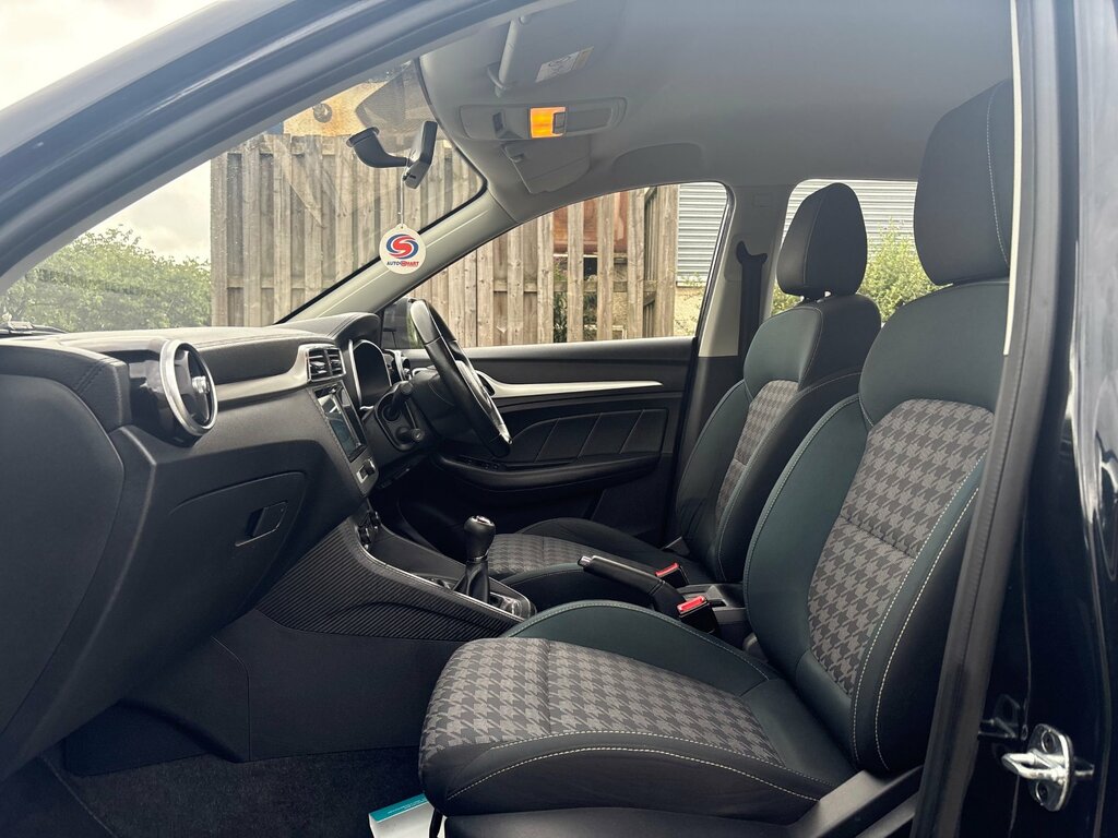 MG ZS 1.0T Gdi Excite Dct Black #6