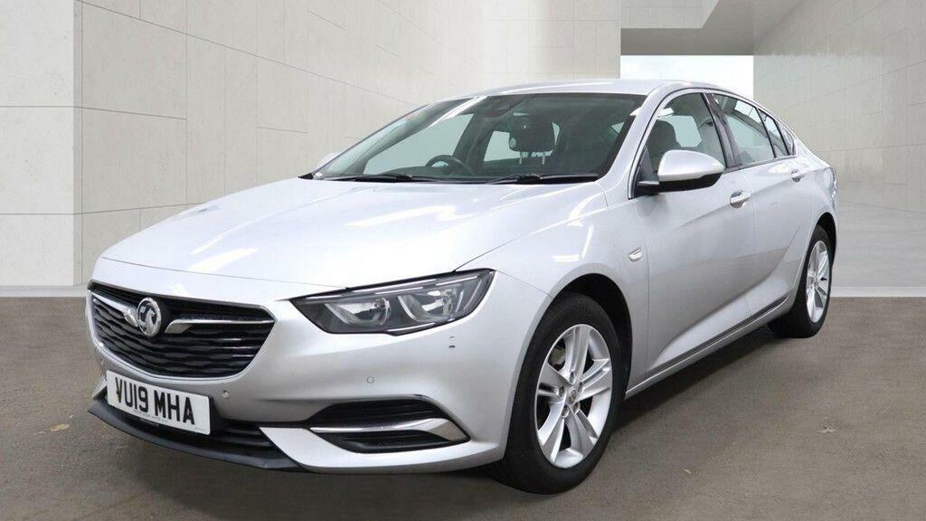 Vauxhall Insignia 1.6 Turbo D Blueinjection Tech Line Nav Grand Spor Silver #2