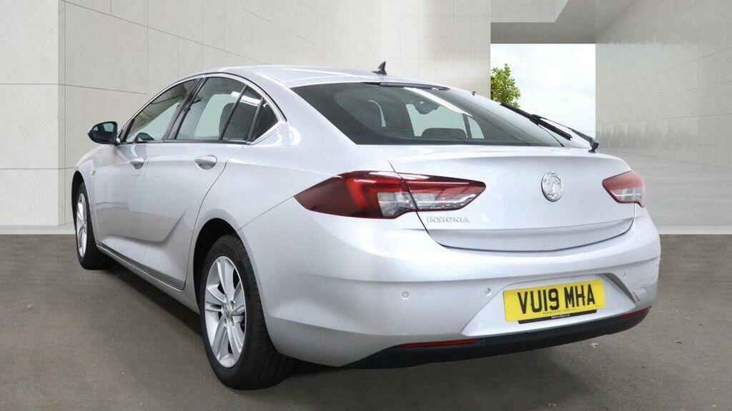 Vauxhall Insignia 1.6 Turbo D Blueinjection Tech Line Nav Grand Spor Silver #3