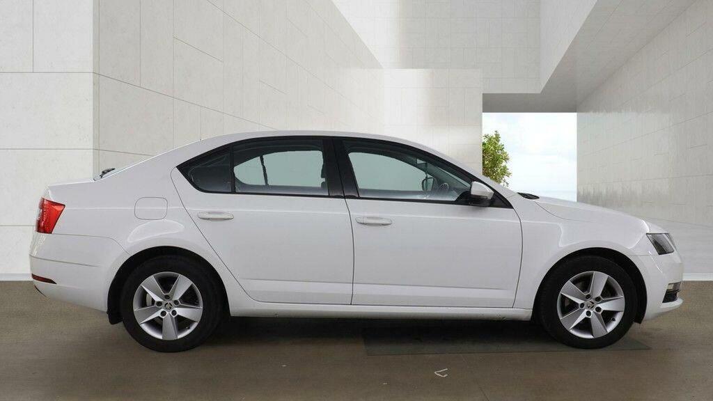 Skoda Octavia 1.0 Tsi Se Euro 6 Ss White #5