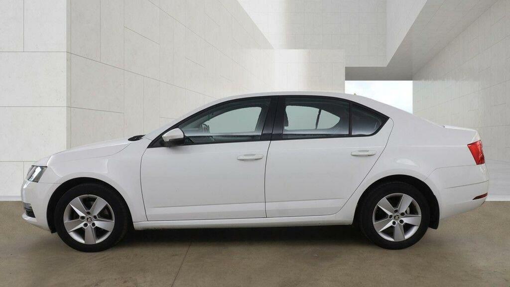Skoda Octavia 1.0 Tsi Se Euro 6 Ss White #6