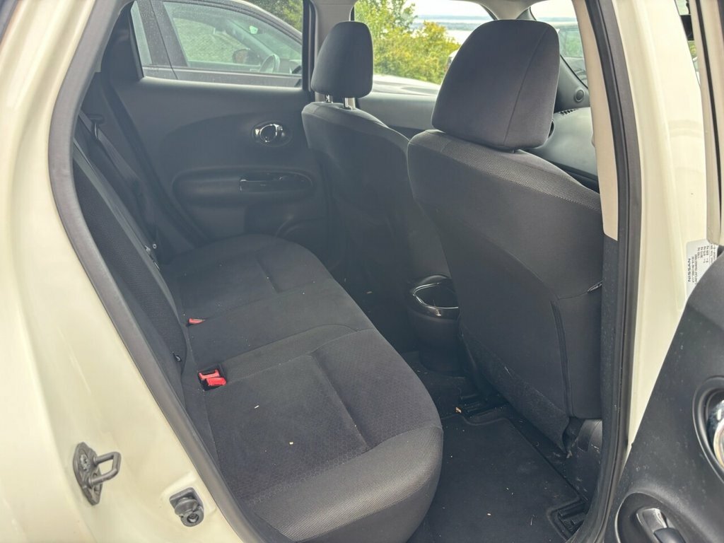 Nissan Juke Hatchback Black #10
