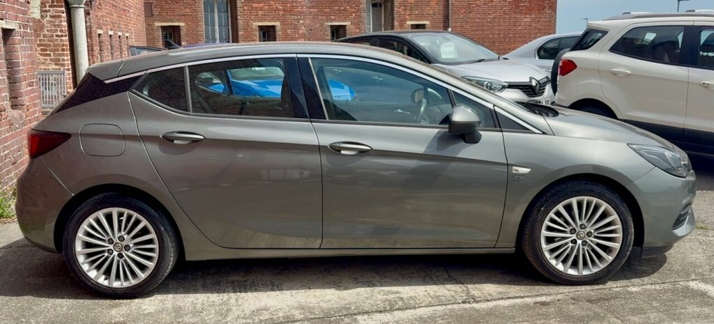 Vauxhall Astra Hatchback Grey #5