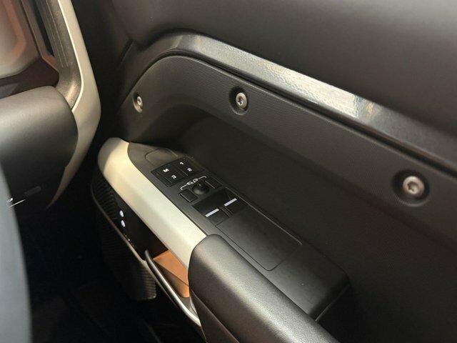Land Rover Defender 110 D300 X-dynamic Hse Eiger Grey Grey #29