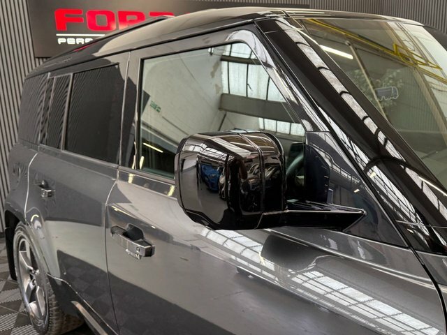 Land Rover Defender 110 D300 X-dynamic Hse Eiger Grey Grey #55