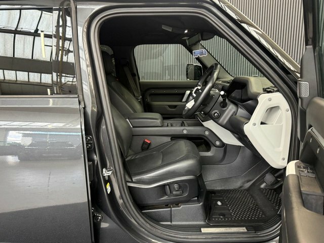 Land Rover Defender 110 D300 X-dynamic Hse Eiger Grey Grey #9